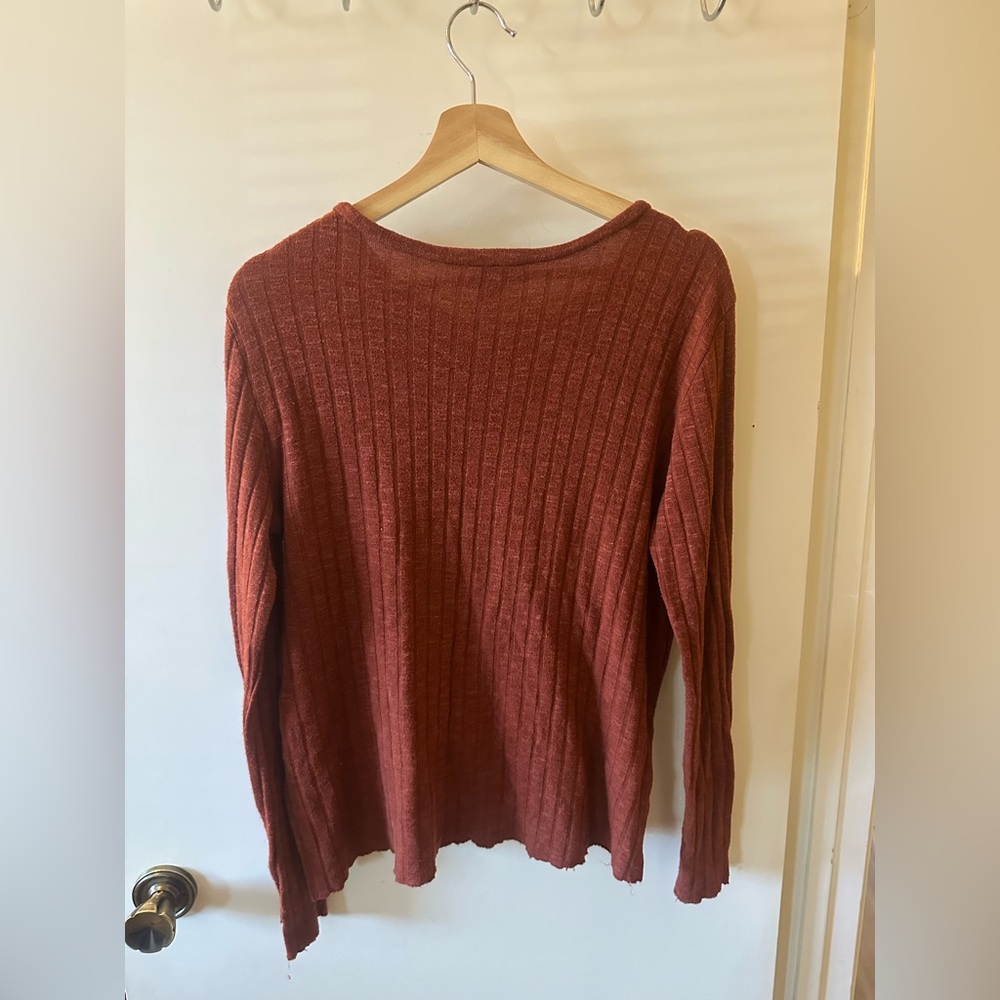 Forever 21 Rust Ribbed Sweatshirt - Picture 4 of 4